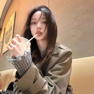 红妆问佳人